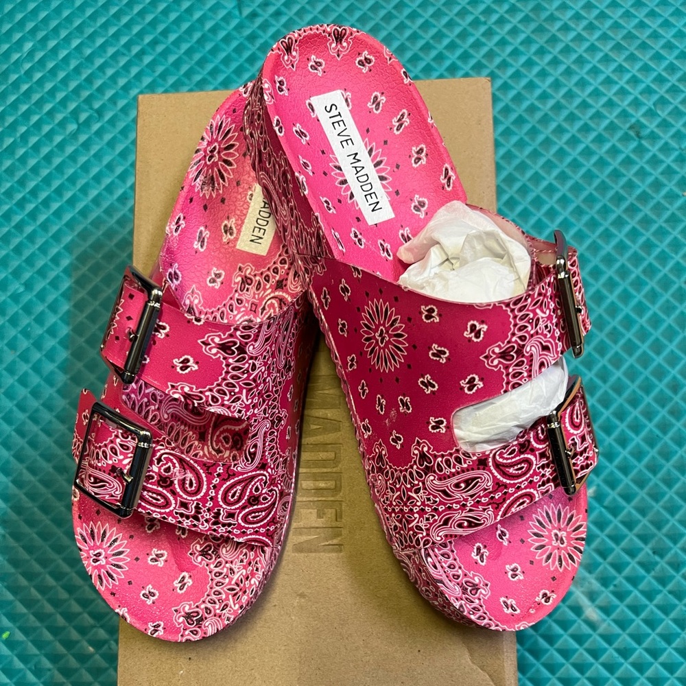 Steve Madden Sandals